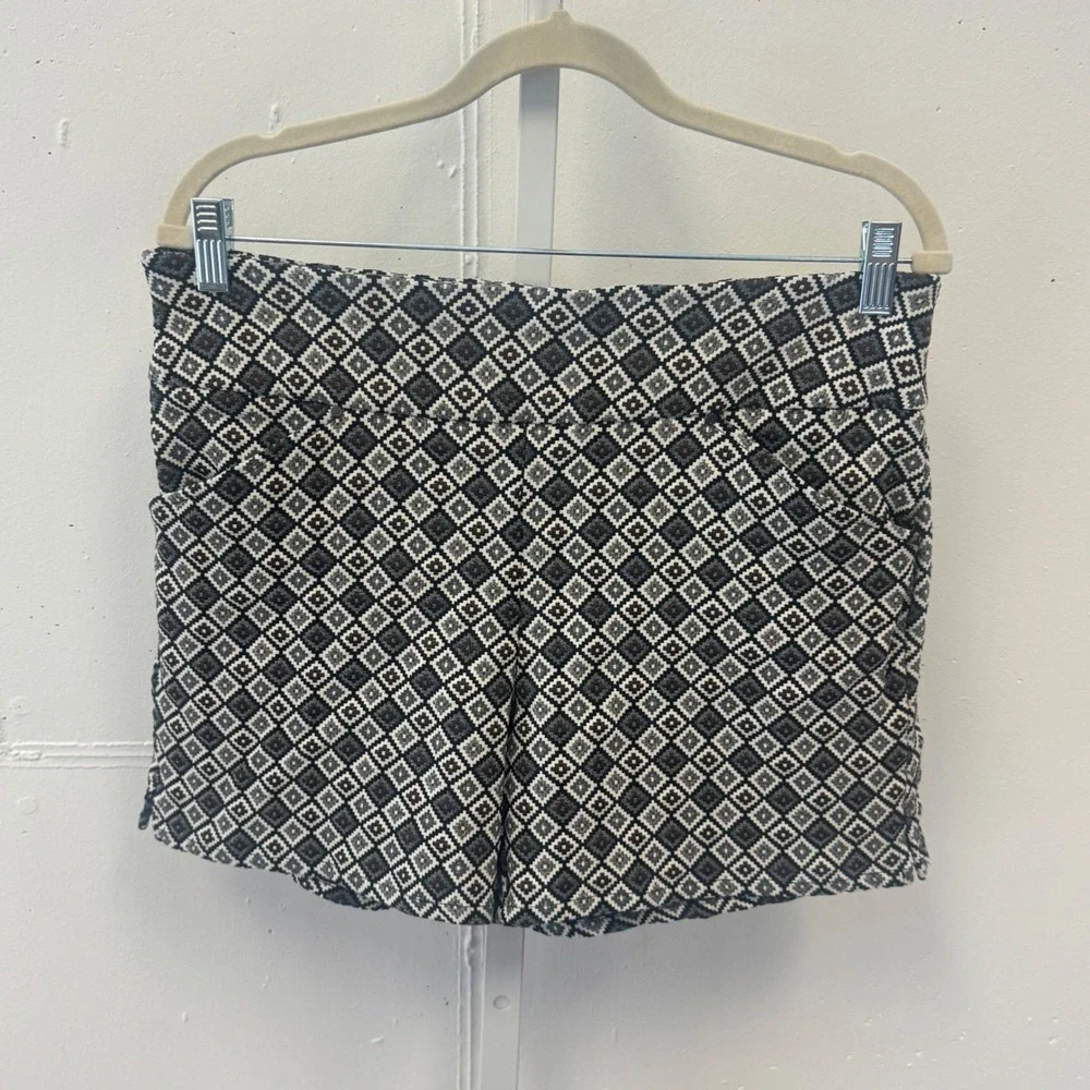 INC International Concepts Womens Grey Geometric Diamond Print Shorts Size 10
